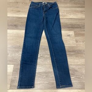 Levi’s Classic Blue Women's Jeans Denim Waist 27